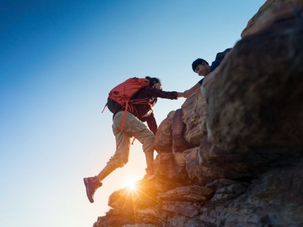 Kompletny przewodnik po wspinaczce górskiej: Co musisz wiedzieć