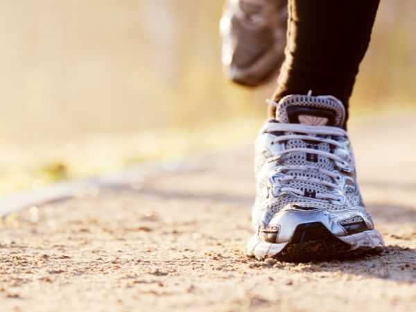 Jak wybrać buty do biegania: Szybki przewodnik po tym, jak znaleźć idealną parę