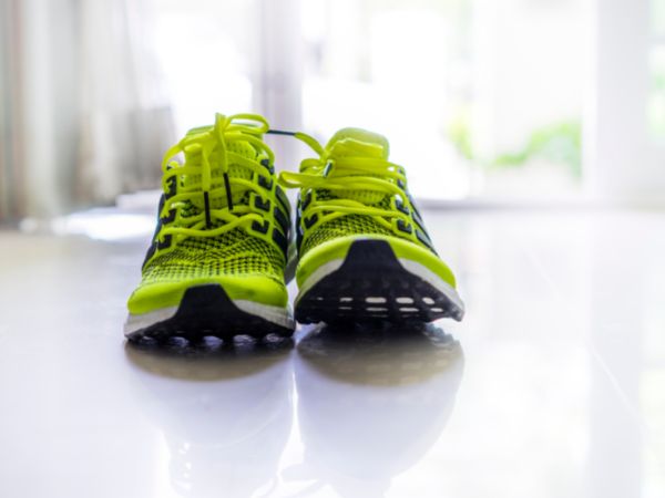 Jak wybrać najlepsze buty do biegania dla swoich stóp